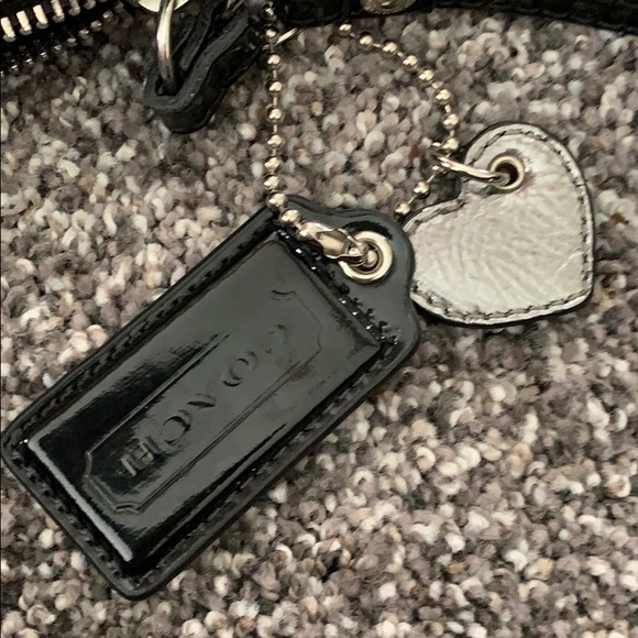 Black large Coach purse - Picture 4 of 4